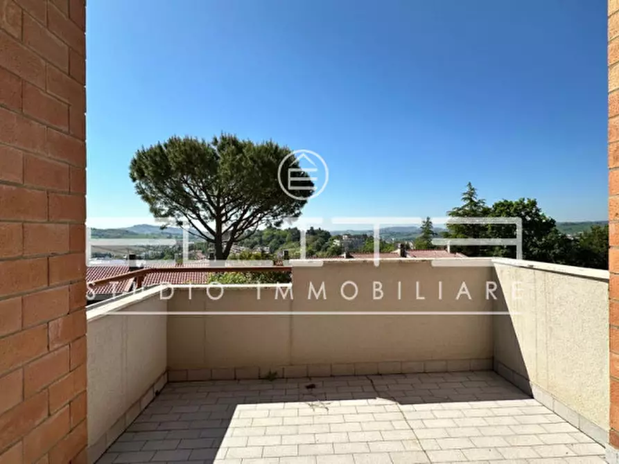 Immagine 8 di Villetta a schiera in vendita  in VIA BRECCE BIANCHE a Ancona