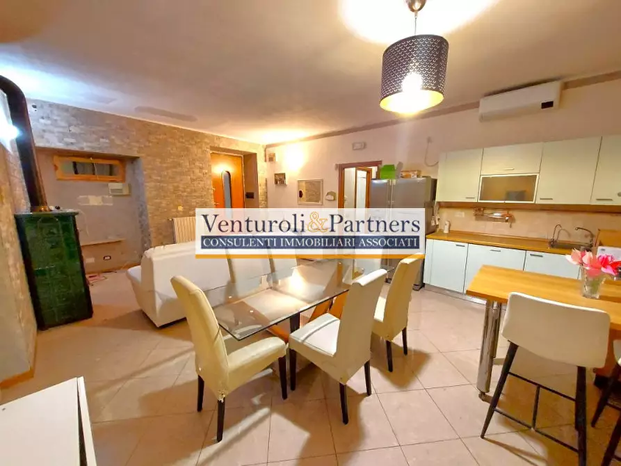 Immagine 1 di Appartamento in vendita  in Piazza dè Medici a Gavardo