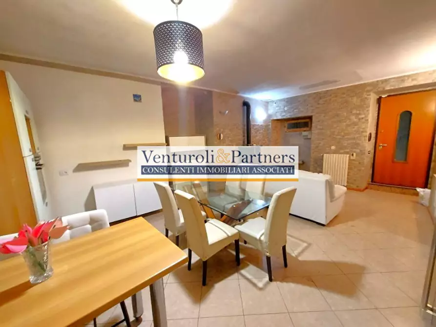 Immagine 2 di Appartamento in vendita  in Piazza dè Medici a Gavardo