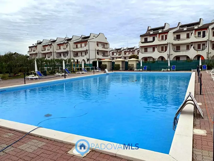 Immagine 4 di Appartamento in vendita  in Via delle Nazioni Unite a Chioggia