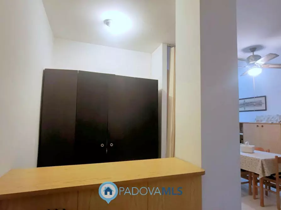 Immagine 9 di Appartamento in vendita  in Via delle Nazioni Unite a Chioggia