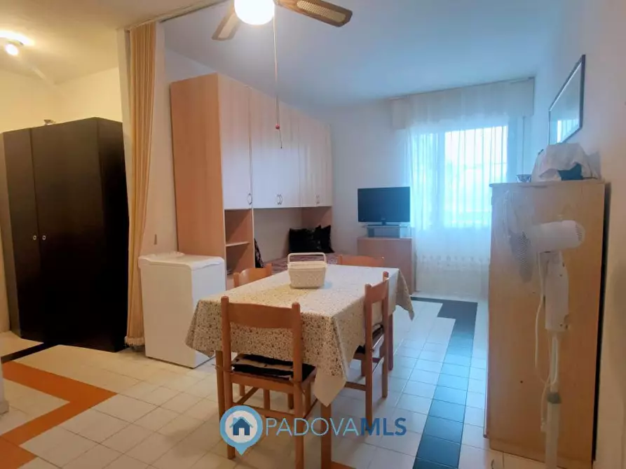 Immagine 12 di Appartamento in vendita  in Via delle Nazioni Unite a Chioggia