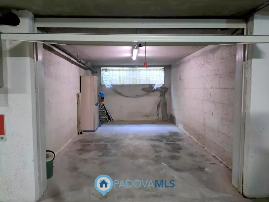 Immagine 19 di Appartamento in vendita  in Via delle Nazioni Unite a Chioggia