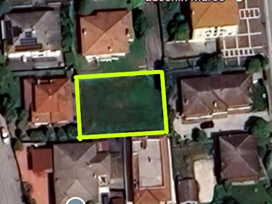 Immagine 1 di Terreno in vendita  in VIA MASSIMO D'AZEGLIO a Granze