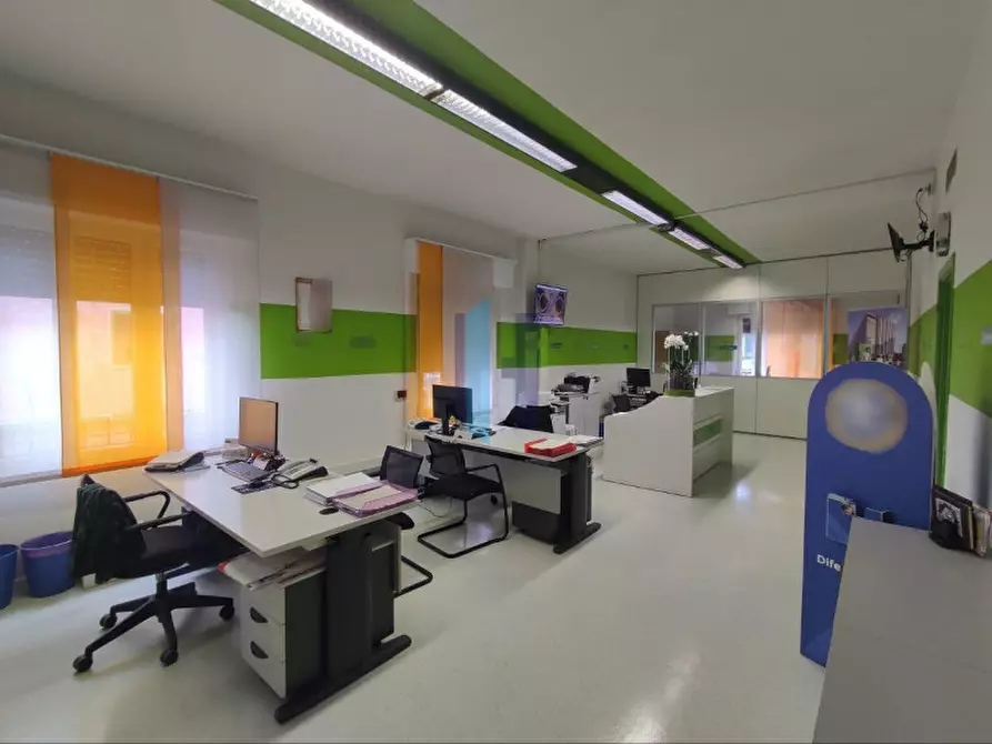 Immagine 3 di Ufficio in vendita  in Via della Volta 209 a Brescia