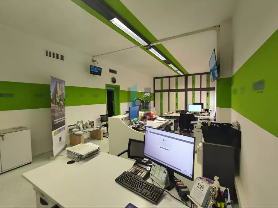 Immagine 5 di Ufficio in vendita  in Via della Volta 209 a Brescia