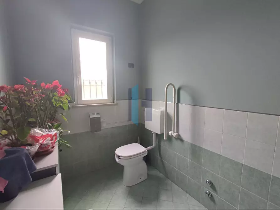 Immagine 9 di Ufficio in vendita  in Via della Volta 209 a Brescia