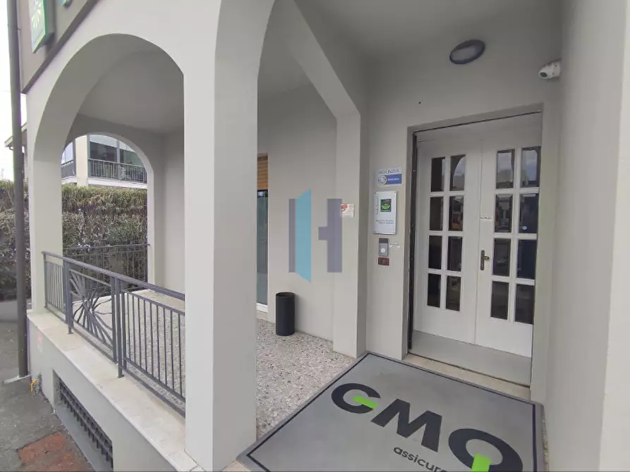 Immagine 32 di Ufficio in vendita  in Via della Volta 209 a Brescia