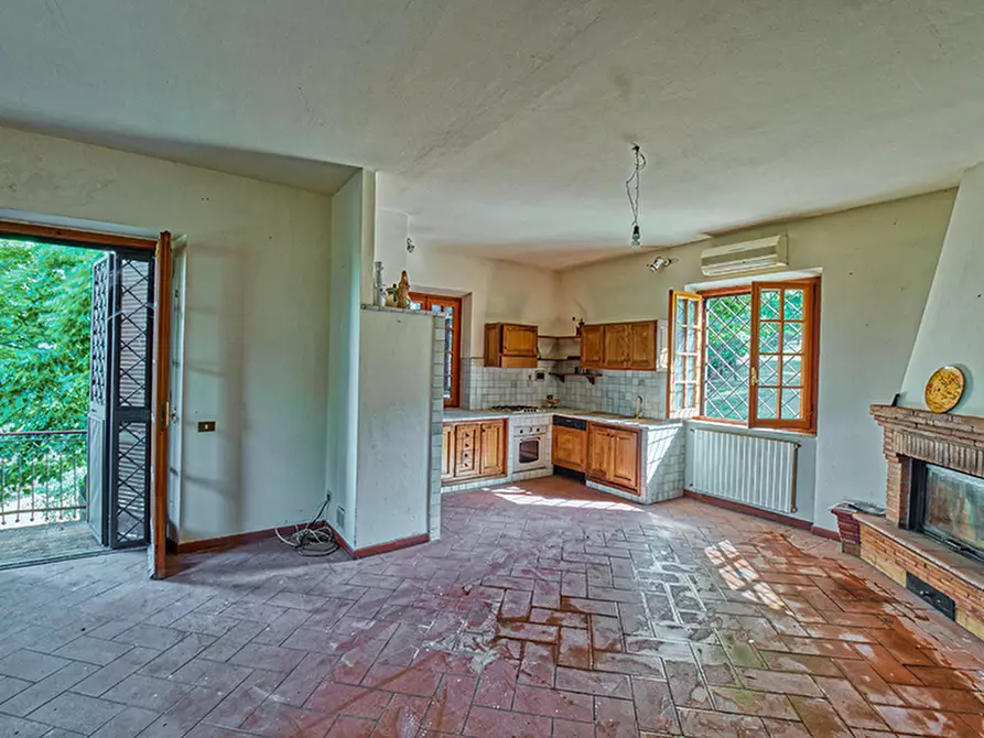 Immagine 13 di Villa in vendita  a Cortona