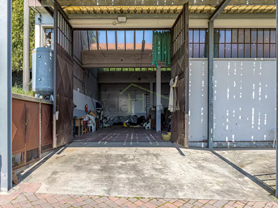 Immagine 11 di Villa in vendita  in via don Minzoni, 1 a Rogeno