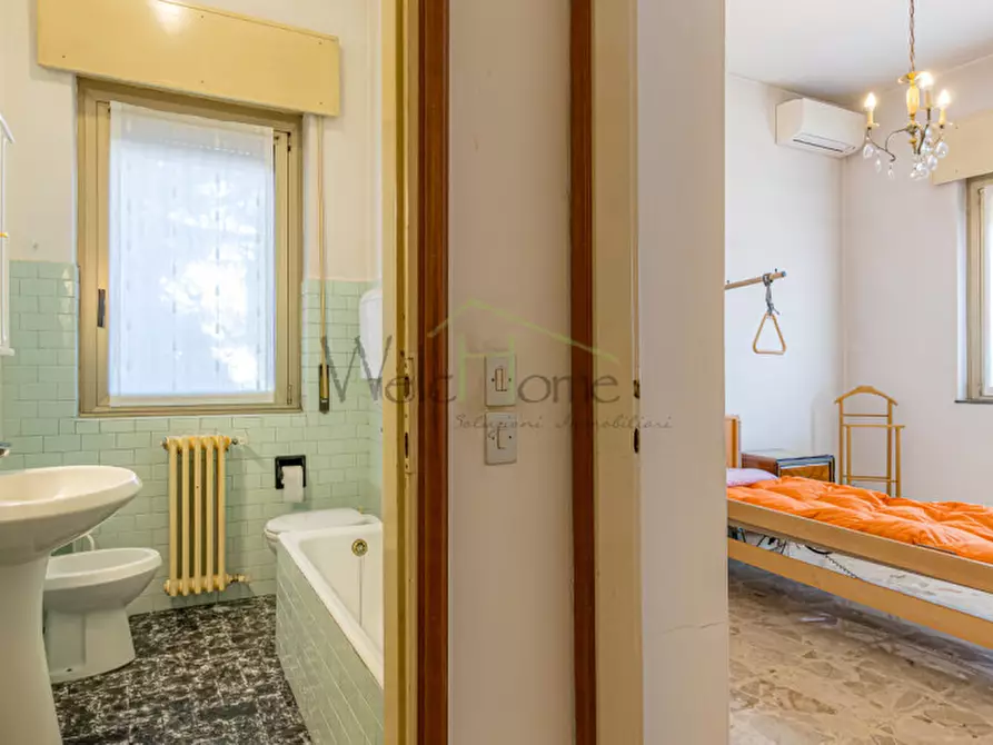 Immagine 25 di Villa in vendita  in via don Minzoni, 1 a Rogeno