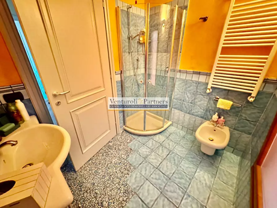 Immagine 9 di Appartamento in vendita  in Via Omodeo a Soiano Del Lago