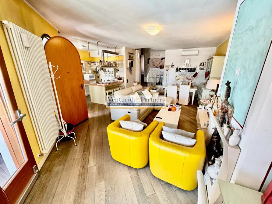 Immagine 15 di Appartamento in vendita  in Via Omodeo a Soiano Del Lago