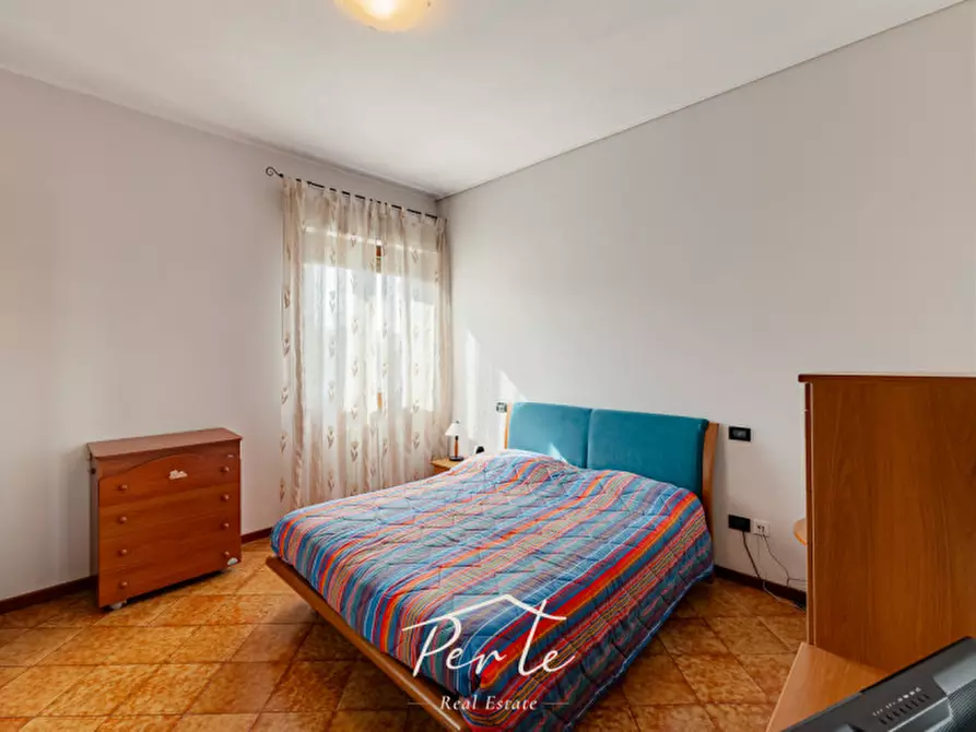 Immagine 9 di Villa in vendita  in via piave 12 a Curtatone