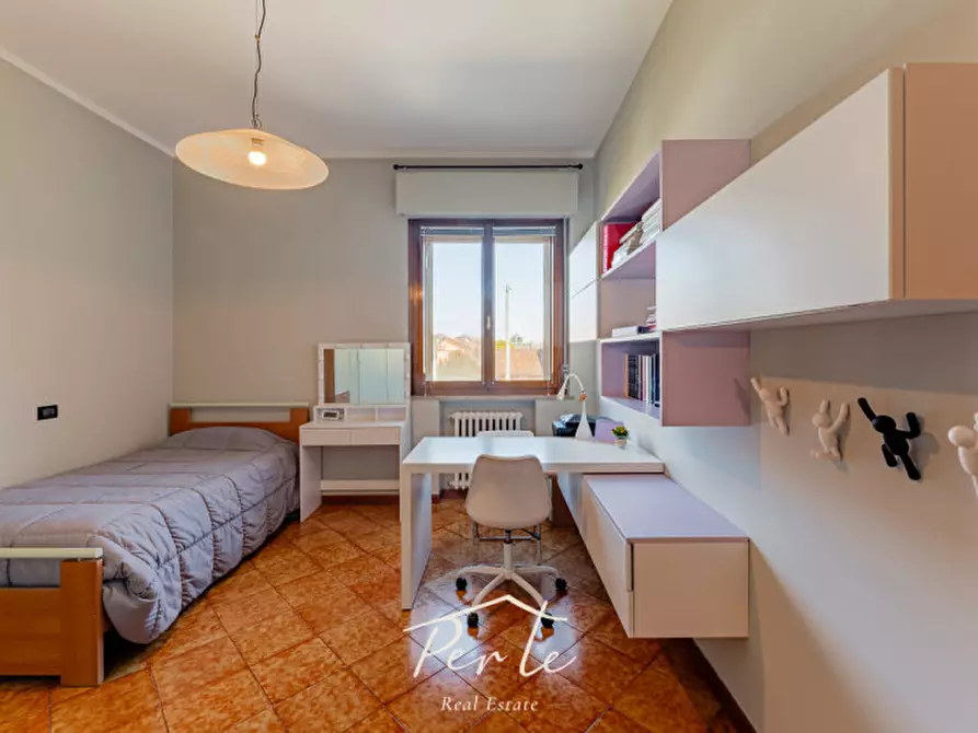 Immagine 12 di Villa in vendita  in via piave 12 a Curtatone