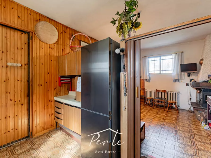 Immagine 23 di Villa in vendita  in via piave 12 a Curtatone