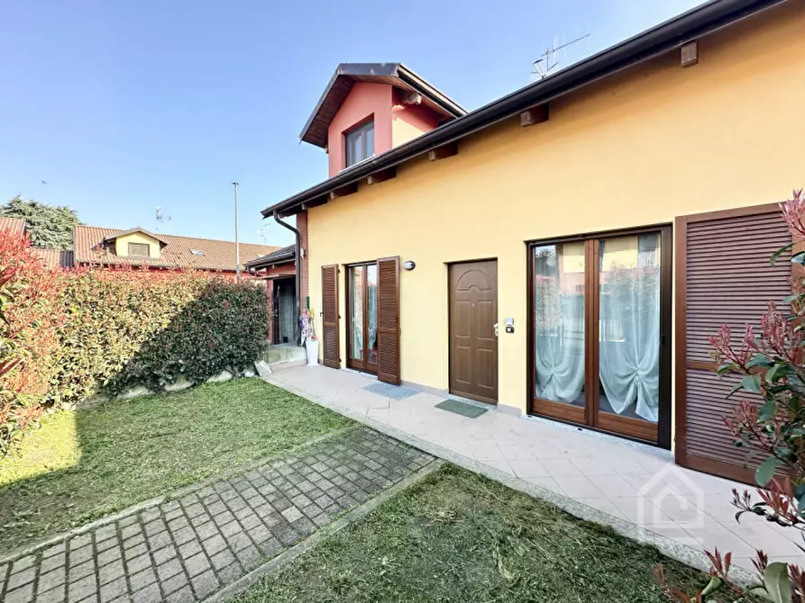 Immagine 2 di Villa in vendita  in Via San Tommaso 30 a a Chivasso