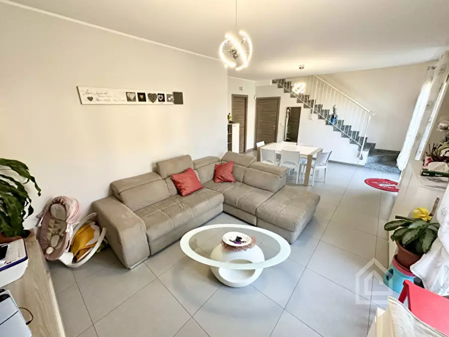 Immagine 10 di Villa in vendita  in Via San Tommaso 30 a a Chivasso