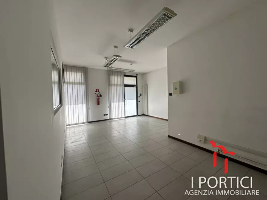 Immagine 2 di Negozio in vendita  in Via Giotto 88D a Scorzè