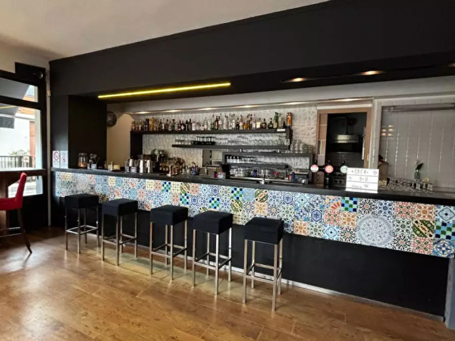 Immagine 6 di Attività commerciale in vendita  a Badia Polesine