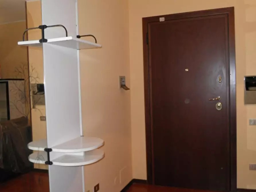 Immagine 2 di Appartamento in vendita  a Rovigo