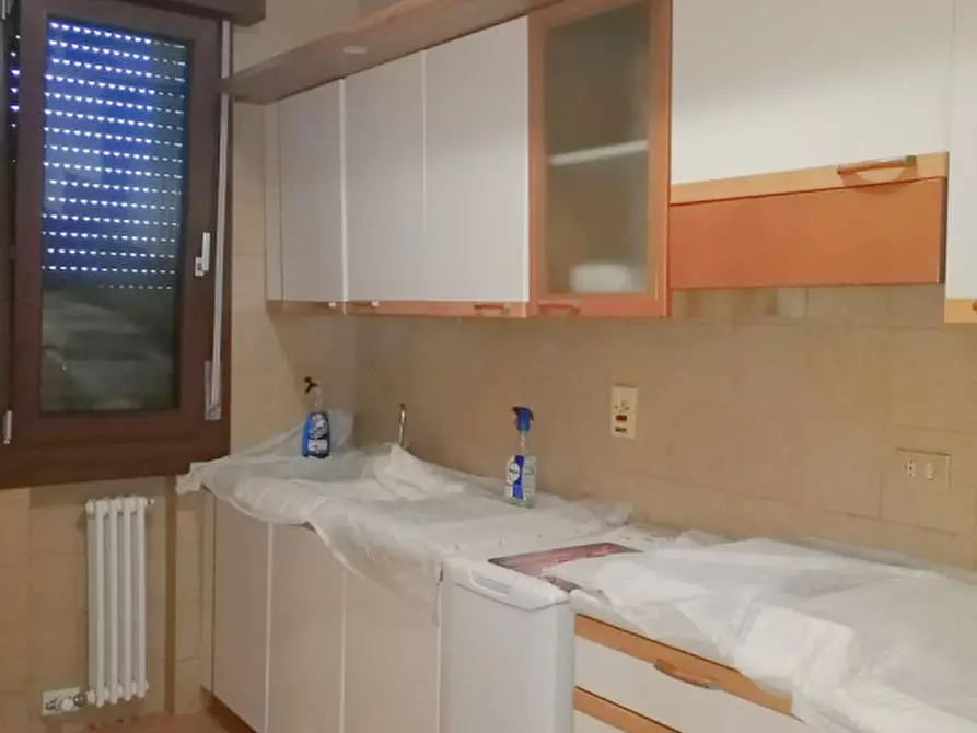 Immagine 5 di Appartamento in vendita  a Rovigo