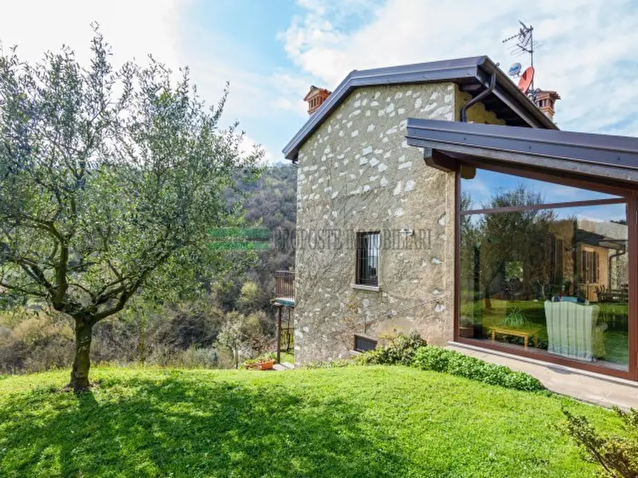 Immagine 6 di Casa indipendente in vendita  a Ome