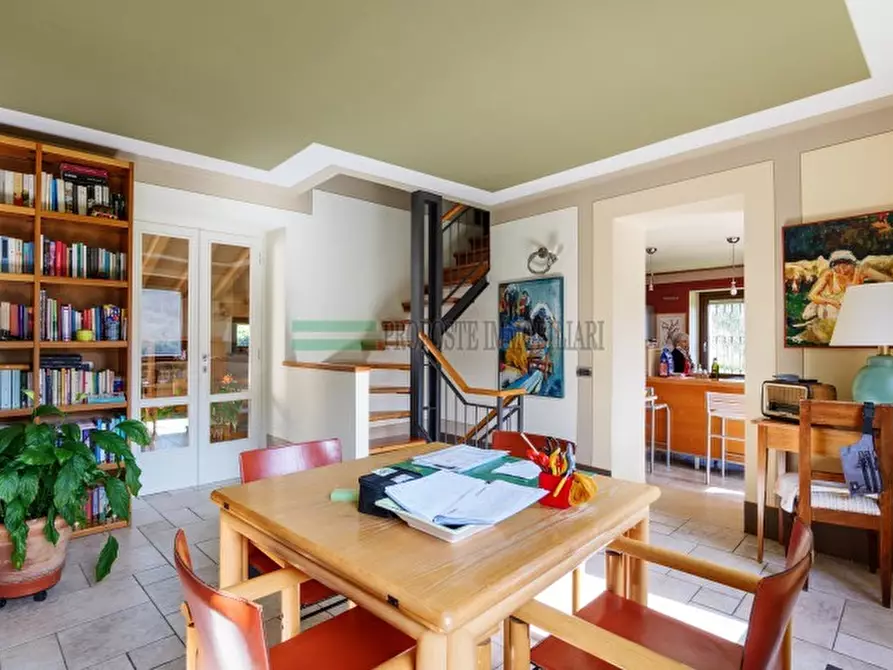 Immagine 10 di Casa indipendente in vendita  a Ome