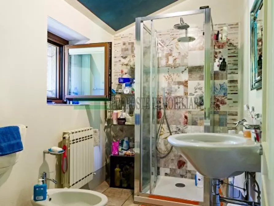 Immagine 21 di Casa indipendente in vendita  a Ome