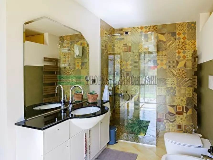 Immagine 25 di Casa indipendente in vendita  a Ome