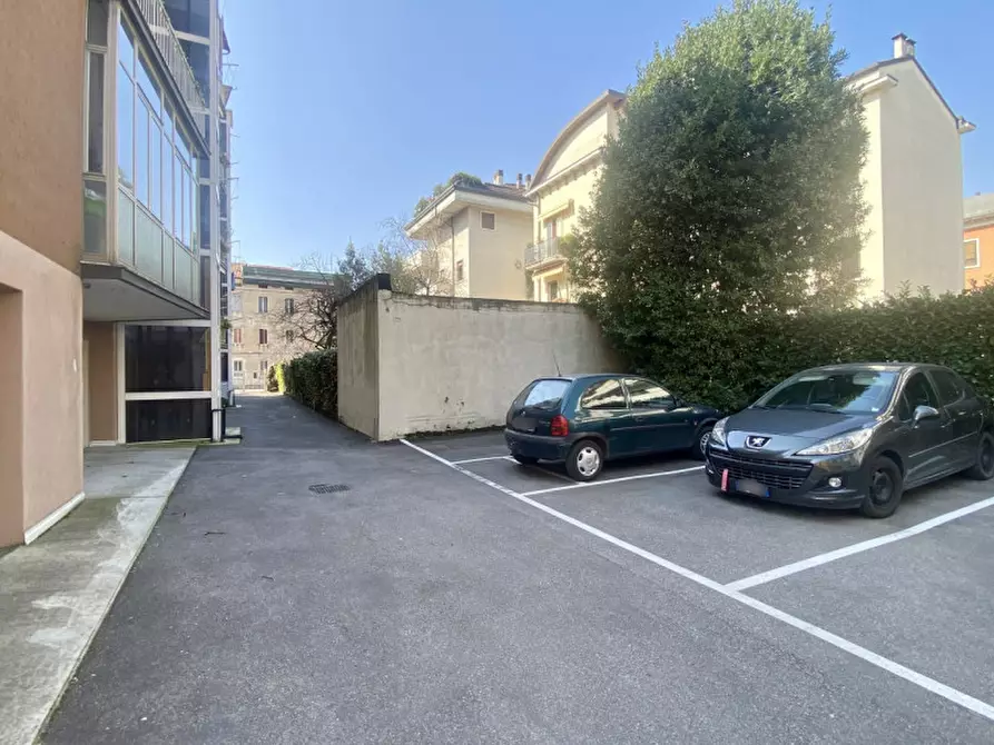 Immagine 51 di Appartamento in vendita  in Via dei Mille, 90 a Vicenza