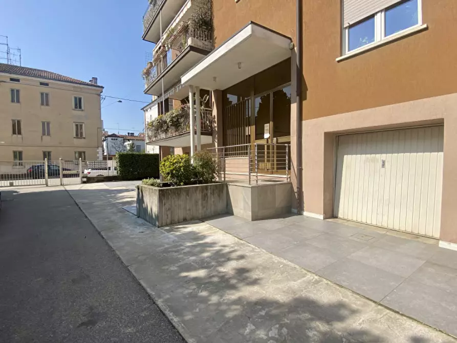 Immagine 53 di Appartamento in vendita  in Via dei Mille, 90 a Vicenza
