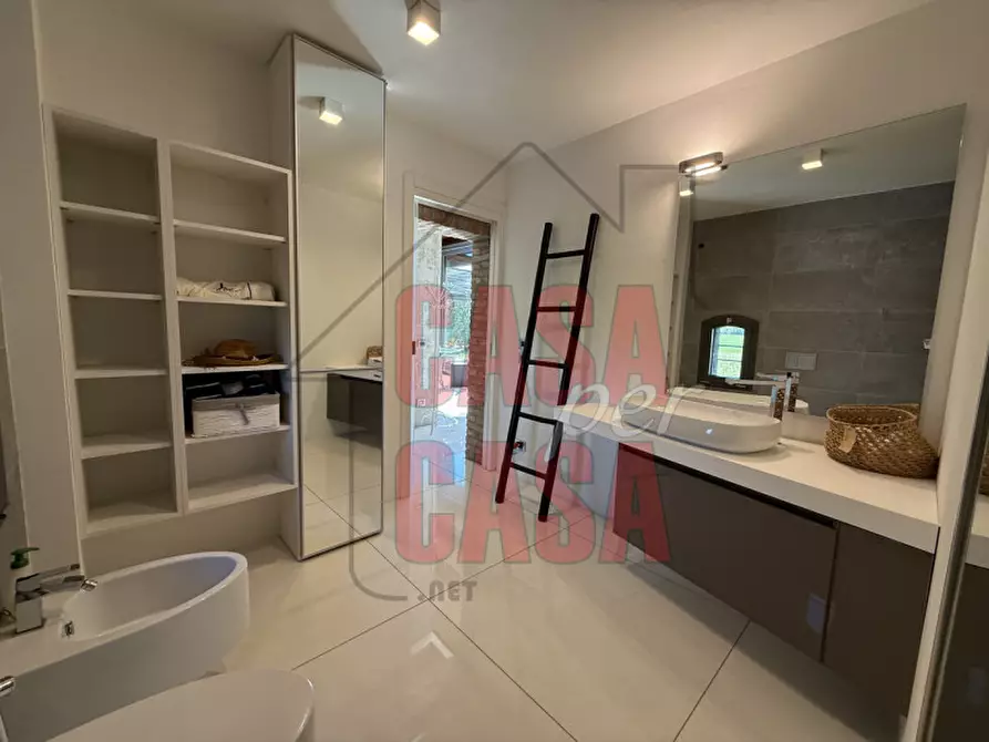 Immagine 20 di Rustico / casale in vendita  a Occhiobello