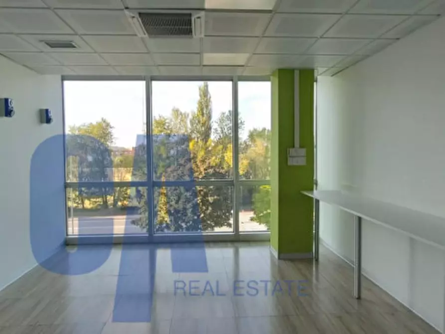 Immagine 21 di Palazzo in affitto  in VIA VENTICINQUE APRILE a San Donato Milanese