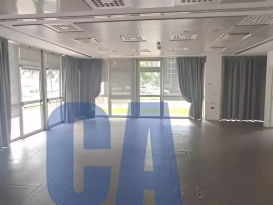 Immagine 17 di Ufficio in affitto  in VIA BUGATTI ETTORE a Milano