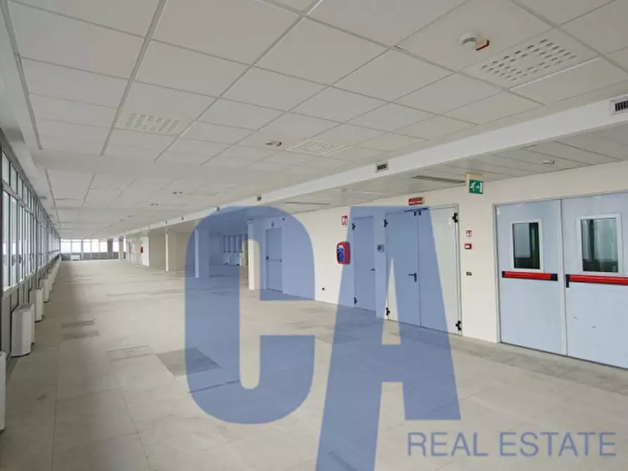 Immagine 21 di Ufficio in affitto  in VIA BUGATTI ETTORE a Milano