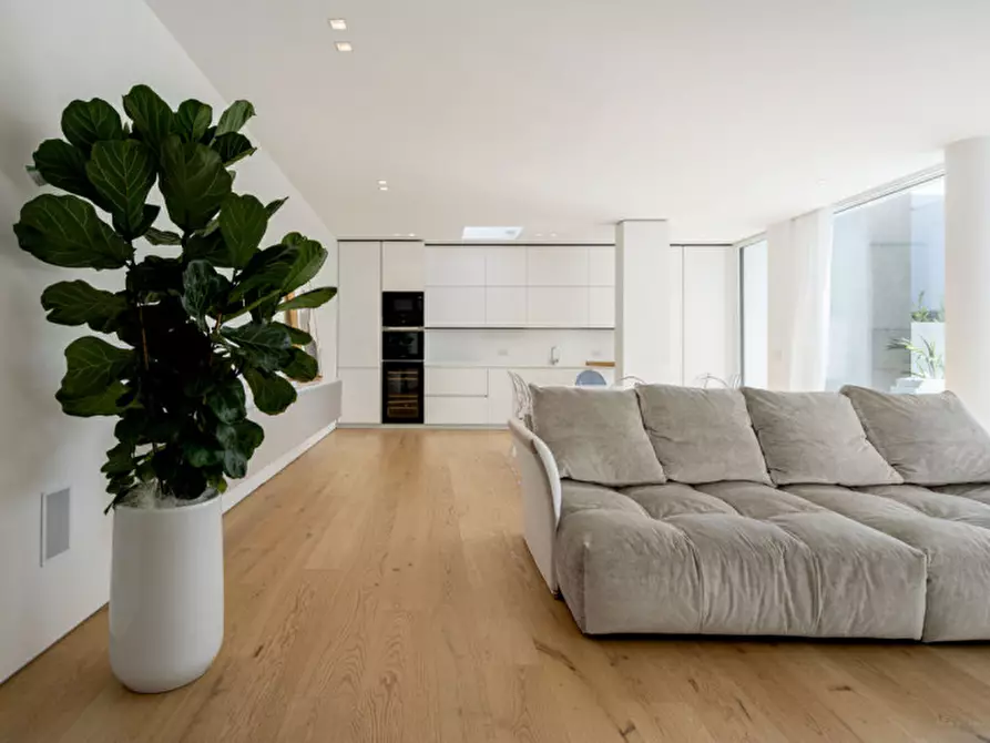 Immagine 9 di Casa bifamiliare in vendita  a Jesolo