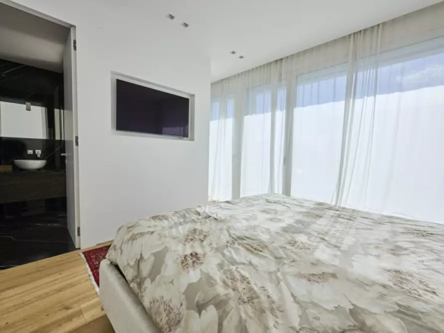 Immagine 25 di Casa bifamiliare in vendita  a Jesolo