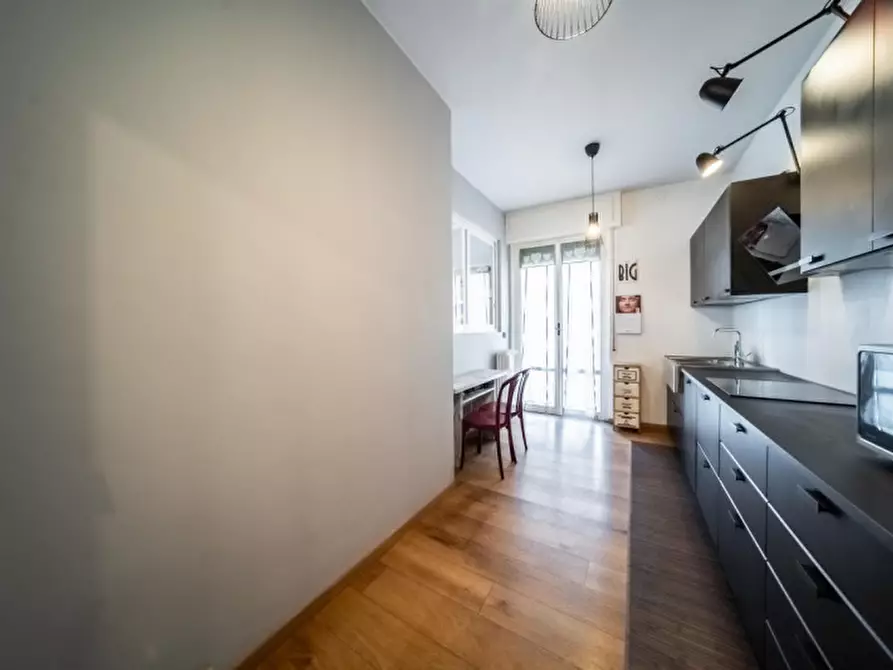 Immagine 7 di Appartamento in vendita  in Via Giacomo Puccini a Parma