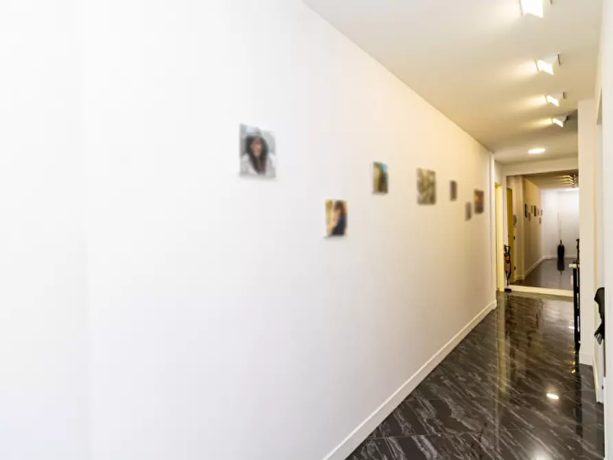 Immagine 10 di Appartamento in vendita  in via Gaetano Strambio, 26 a Milano