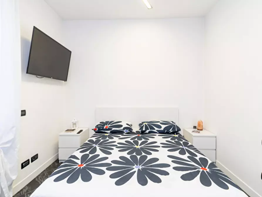 Immagine 12 di Appartamento in vendita  in via Gaetano Strambio, 26 a Milano