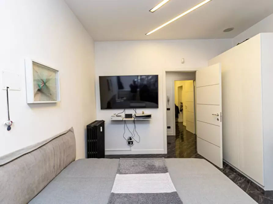 Immagine 17 di Appartamento in vendita  in via Gaetano Strambio, 26 a Milano