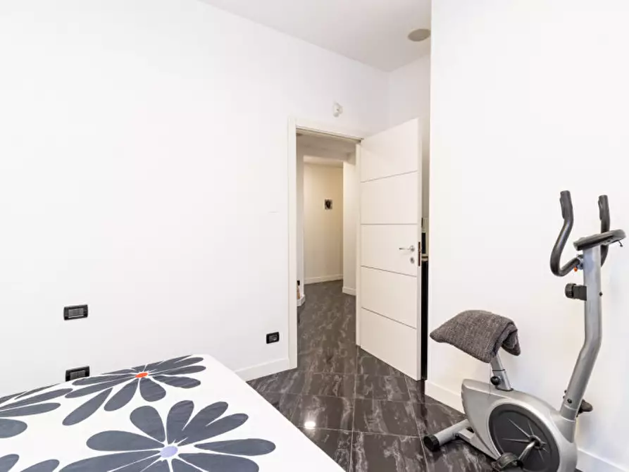 Immagine 34 di Appartamento in vendita  in via Gaetano Strambio, 26 a Milano