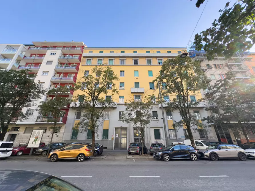 Immagine 36 di Appartamento in vendita  in via Gaetano Strambio, 26 a Milano