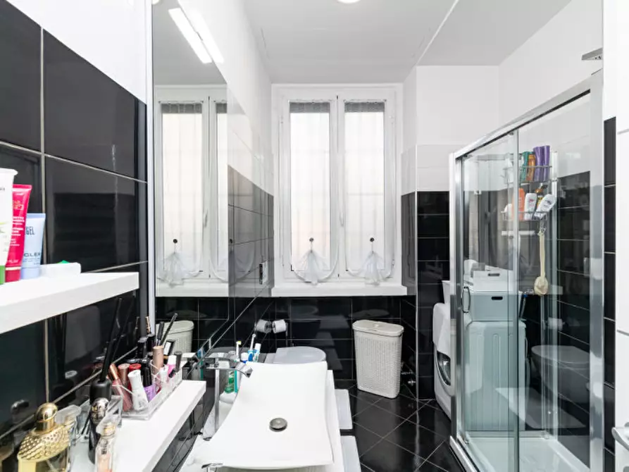 Immagine 40 di Appartamento in vendita  in via Gaetano Strambio, 26 a Milano