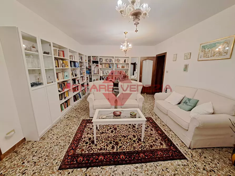 Immagine 2 di Appartamento in vendita  in Quintavalle 1 a Venezia