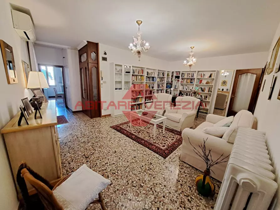 Immagine 3 di Appartamento in vendita  in Quintavalle 1 a Venezia