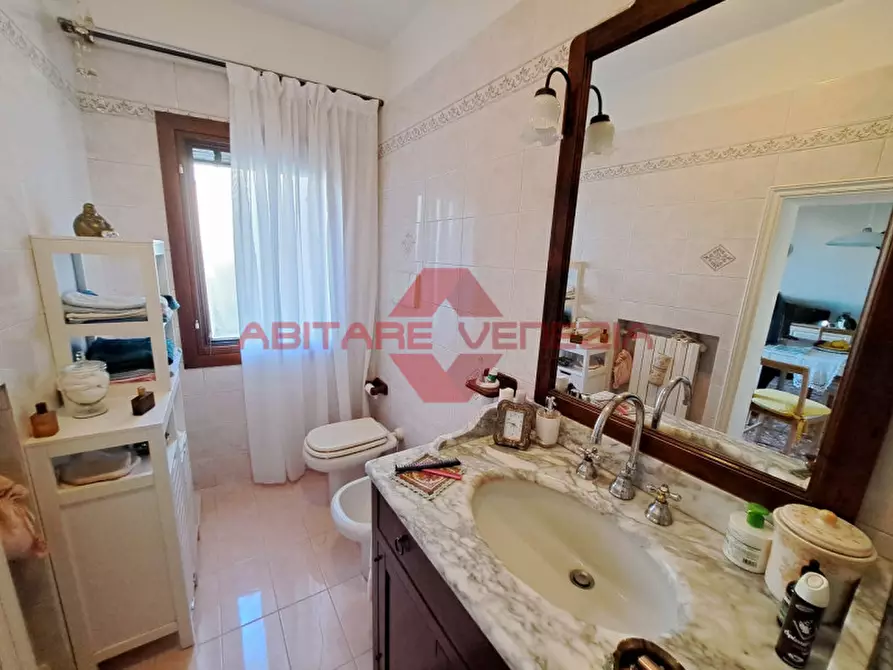 Immagine 16 di Appartamento in vendita  in Quintavalle 1 a Venezia