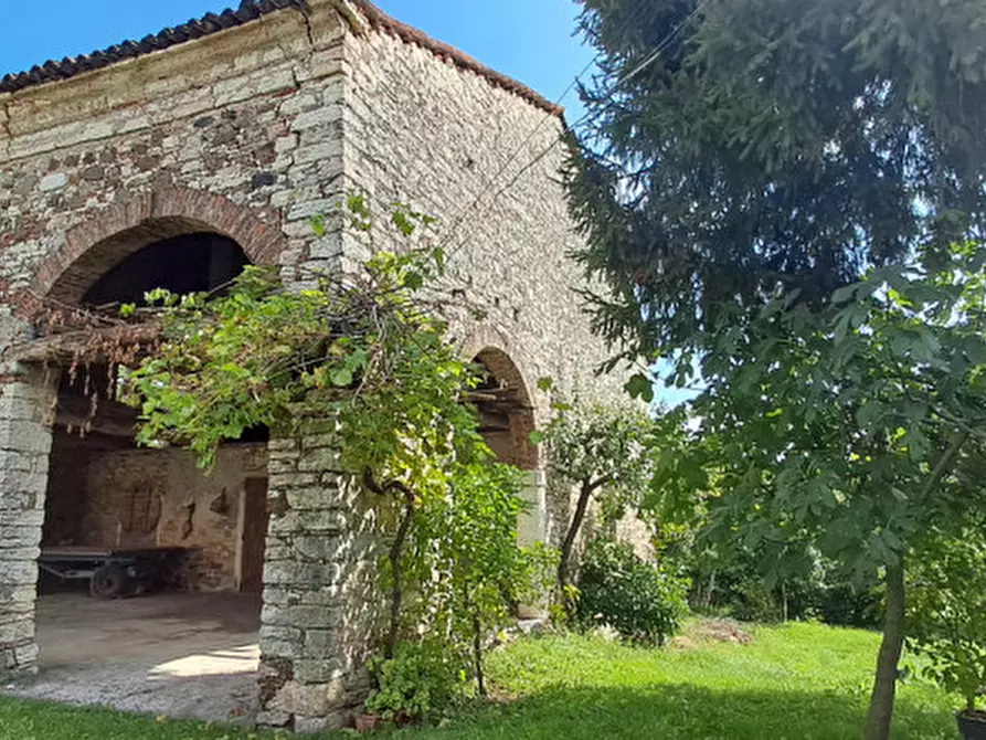 Immagine 19 di Rustico / casale in vendita  in via cazzola a San Vito Di Leguzzano