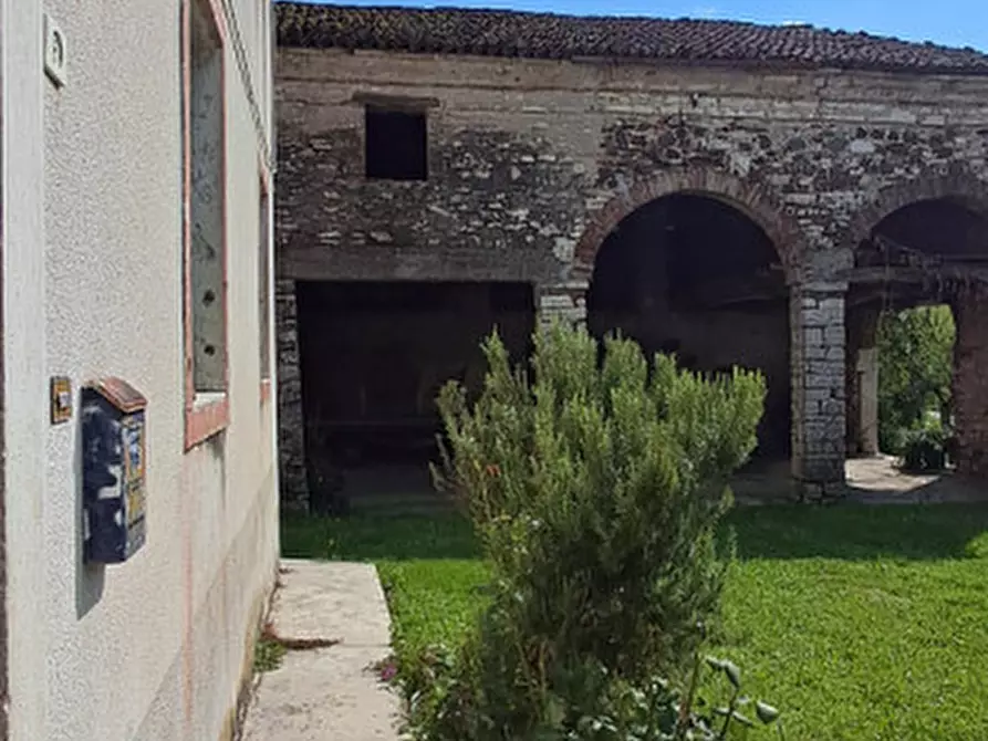 Immagine 20 di Rustico / casale in vendita  in via cazzola a San Vito Di Leguzzano
